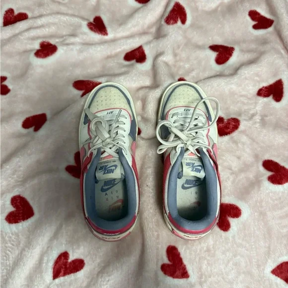Valentines Day Nike Air Forces! - Picture 4 of 4